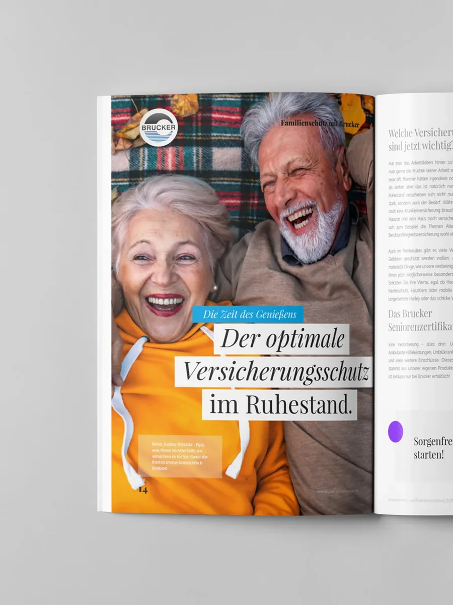 Kundenmagazin, Doppelseite Ruhestand: lachendes Seniorenpaar, Headline Der optimale Versicherungsschutz im Ruhestand
