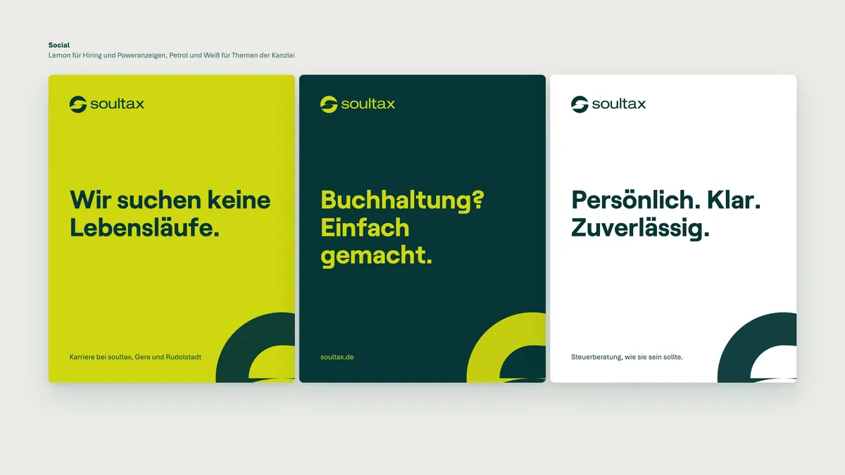 Drei Social-Kacheln: Lemon mit Wir suchen keine Lebensläufe., Petrol mit Buchhaltung? Einfach gemacht., Weiß mit Persönlich. Klar. Zuverlässig. (Weiterbau)