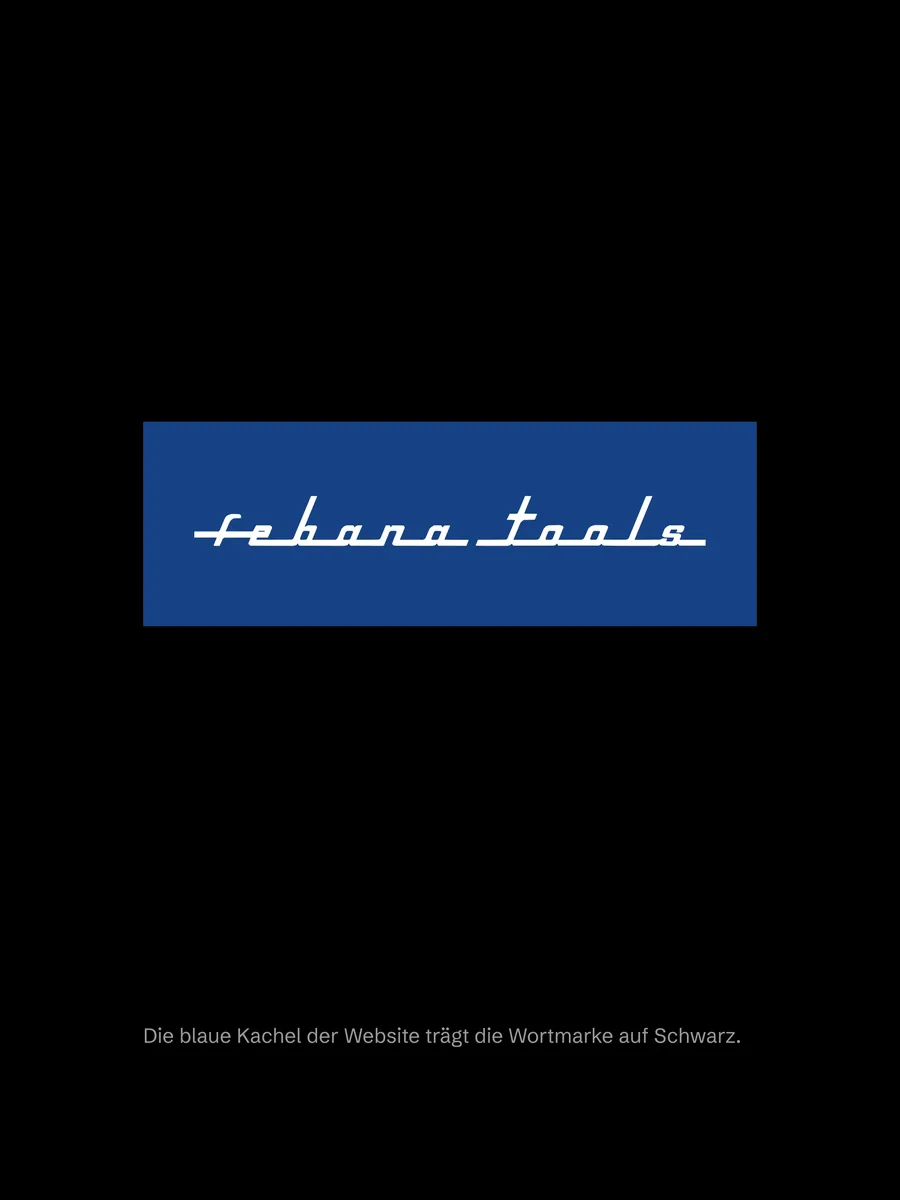 Blaue Logokachel mit weißer Wortmarke auf Schwarz, wie auf der Website
