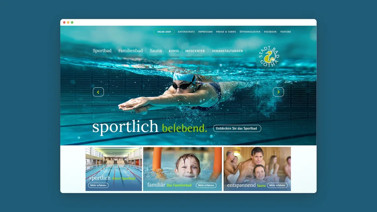 Startseite der Website im Browserfenster: Schwimmerin unter Wasser, Zeile sportlich belebend, darunter drei Bereichskacheln